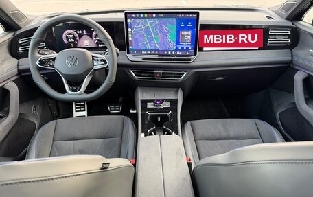 Volkswagen Tiguan, 2025 год, 4 499 700 рублей, 16 фотография