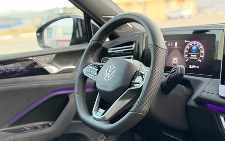 Volkswagen Tiguan, 2025 год, 4 499 700 рублей, 29 фотография