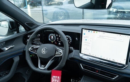 Volkswagen Tiguan II, 2025 год, 5 480 000 рублей, 13 фотография