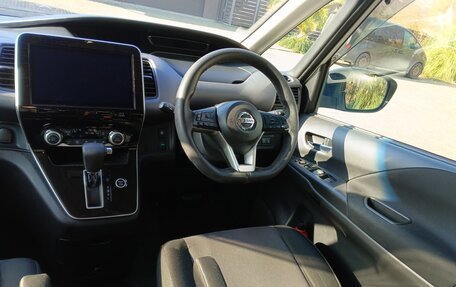 Nissan Serena IV, 2019 год, 2 200 000 рублей, 13 фотография