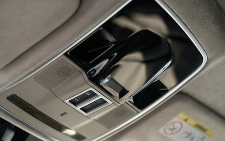 Land Rover Range Rover IV рестайлинг, 2014 год, 5 500 000 рублей, 25 фотография