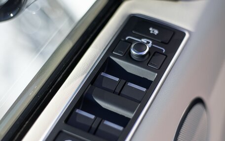 Land Rover Range Rover IV рестайлинг, 2014 год, 5 500 000 рублей, 26 фотография