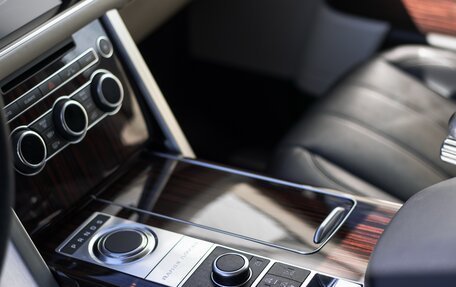 Land Rover Range Rover IV рестайлинг, 2014 год, 5 500 000 рублей, 30 фотография