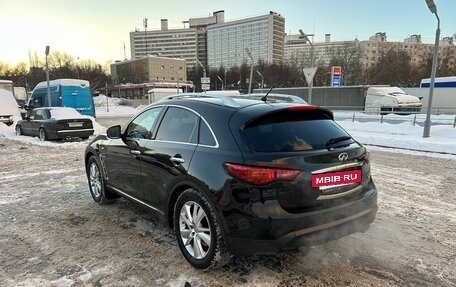 Infiniti QX70, 2013 год, 2 300 000 рублей, 5 фотография