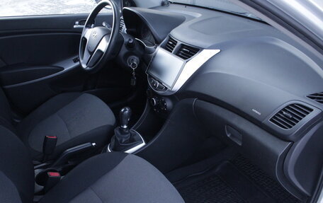 Hyundai Solaris II рестайлинг, 2013 год, 745 000 рублей, 10 фотография