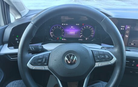 Volkswagen Golf VIII, 2022 год, 1 980 000 рублей, 12 фотография