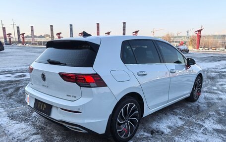 Volkswagen Golf VIII, 2022 год, 1 980 000 рублей, 7 фотография