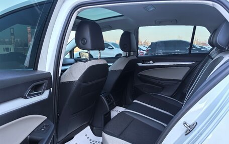 Volkswagen Golf VIII, 2022 год, 1 980 000 рублей, 11 фотография