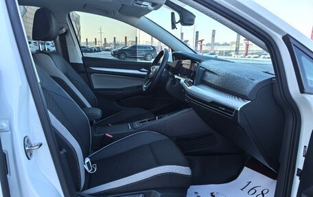 Volkswagen Golf VIII, 2022 год, 1 980 000 рублей, 10 фотография