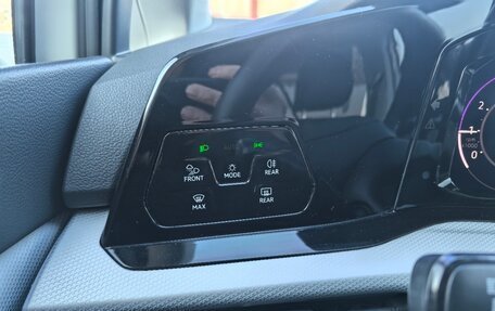 Volkswagen Golf VIII, 2022 год, 1 980 000 рублей, 18 фотография