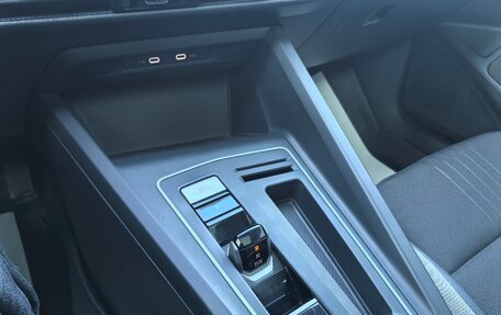 Volkswagen Golf VIII, 2022 год, 1 980 000 рублей, 15 фотография