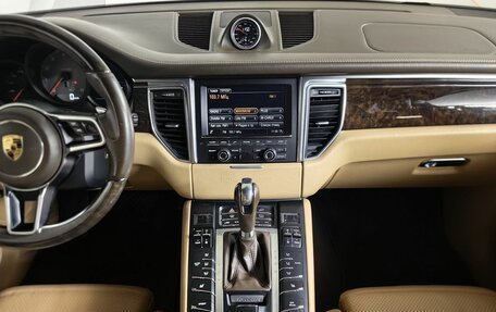 Porsche Macan I рестайлинг, 2015 год, 2 970 000 рублей, 15 фотография