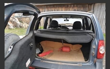 Chevrolet Niva I рестайлинг, 2010 год, 300 000 рублей, 4 фотография