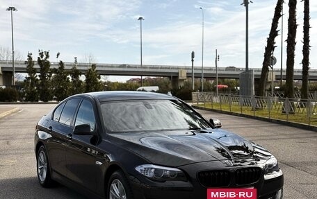 BMW 5 серия, 2011 год, 1 750 000 рублей, 2 фотография