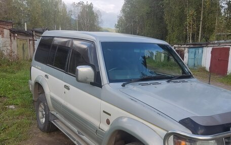 Mitsubishi Pajero III рестайлинг, 1995 год, 850 000 рублей, 3 фотография