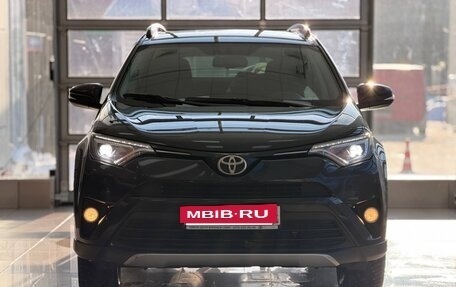 Toyota RAV4, 2018 год, 2 050 000 рублей, 2 фотография