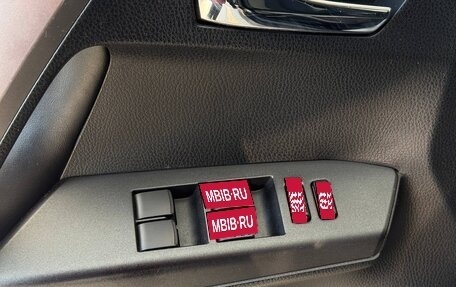 Toyota RAV4, 2018 год, 2 050 000 рублей, 10 фотография