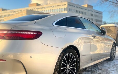 Mercedes-Benz E-Класс, 2019 год, 4 350 000 рублей, 5 фотография