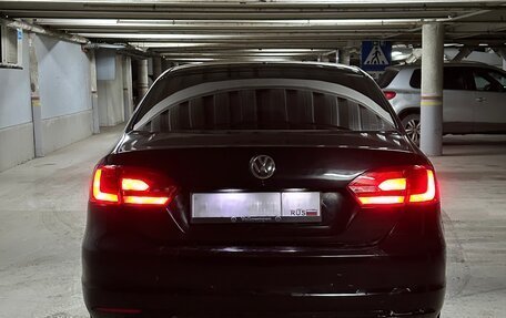 Volkswagen Jetta VI, 2012 год, 799 999 рублей, 4 фотография