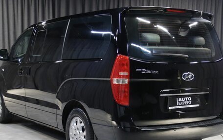 Hyundai Grand Starex Grand Starex I рестайлинг 2, 2013 год, 1 549 000 рублей, 4 фотография