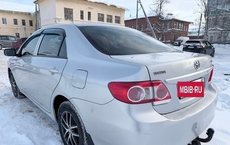 Toyota Corolla, 2011 год, 900 000 рублей, 5 фотография