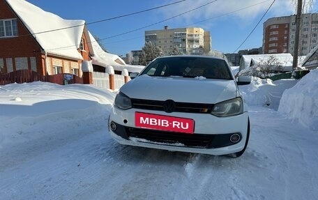 Volkswagen Polo VI (EU Market), 2012 год, 530 000 рублей, 4 фотография