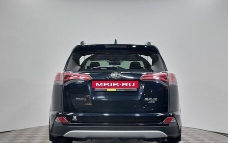 Toyota RAV4, 2017 год, 2 599 000 рублей, 6 фотография