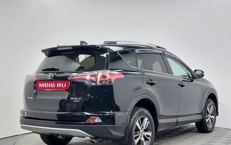 Toyota RAV4, 2017 год, 2 599 000 рублей, 5 фотография