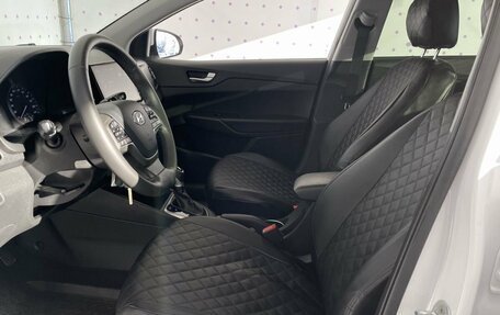 Hyundai Solaris II рестайлинг, 2021 год, 1 650 000 рублей, 11 фотография