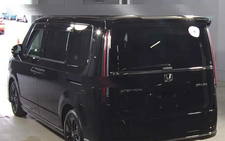 Honda Stepwgn, 2022 год, 2 216 000 рублей, 3 фотография