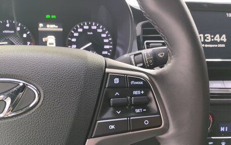 Hyundai Solaris II рестайлинг, 2021 год, 1 850 000 рублей, 10 фотография