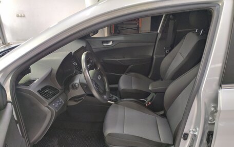 Hyundai Solaris II рестайлинг, 2021 год, 1 850 000 рублей, 17 фотография