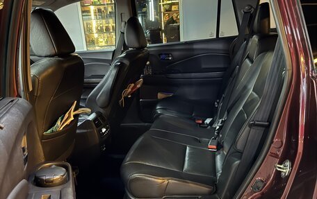 Honda Pilot III рестайлинг, 2018 год, 2 650 000 рублей, 8 фотография