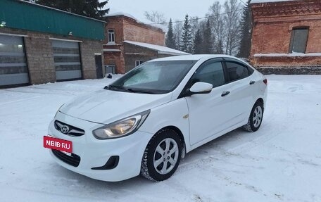 Hyundai Solaris II рестайлинг, 2013 год, 625 000 рублей, 7 фотография