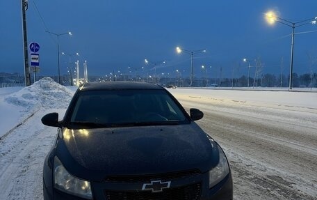 Chevrolet Cruze II, 2011 год, 700 000 рублей, 1 фотография