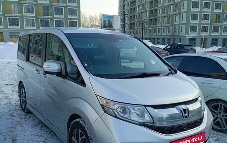 Honda Stepwgn IV, 2016 год, 1 495 000 рублей, 1 фотография