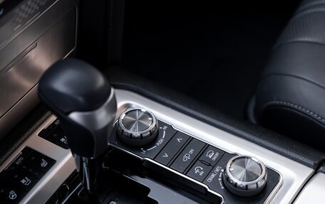 Toyota Land Cruiser 200, 2020 год, 13 500 000 рублей, 20 фотография