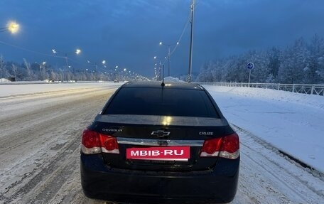 Chevrolet Cruze II, 2011 год, 700 000 рублей, 4 фотография