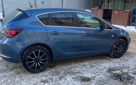 Opel Astra J, 2014 год, 1 175 000 рублей, 4 фотография