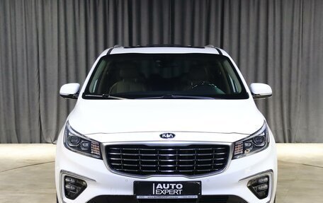 KIA Carnival III, 2017 год, 2 429 000 рублей, 19 фотография