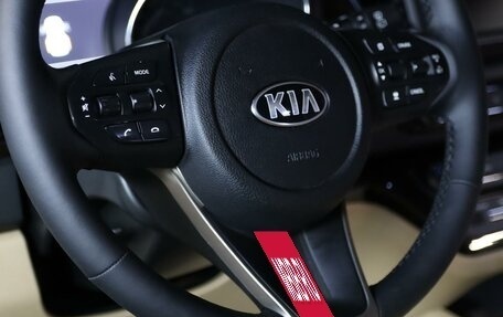 KIA Carnival III, 2017 год, 2 429 000 рублей, 12 фотография