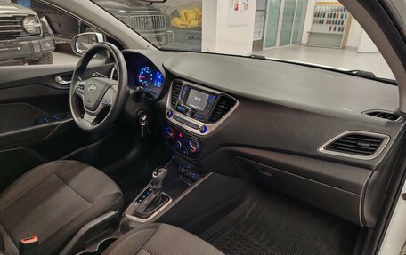 Hyundai Solaris II рестайлинг, 2018 год, 1 099 000 рублей, 6 фотография