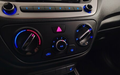 Hyundai Solaris II рестайлинг, 2018 год, 1 099 000 рублей, 12 фотография