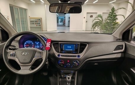 Hyundai Solaris II рестайлинг, 2018 год, 1 099 000 рублей, 8 фотография