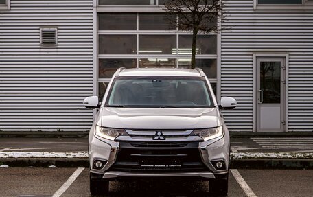 Mitsubishi Outlander III рестайлинг 3, 2017 год, 1 665 000 рублей, 2 фотография