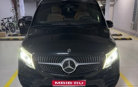 Mercedes-Benz V-Класс, 2019 год, 6 650 000 рублей, 1 фотография