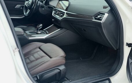 BMW 3 серия, 2021 год, 4 300 000 рублей, 26 фотография