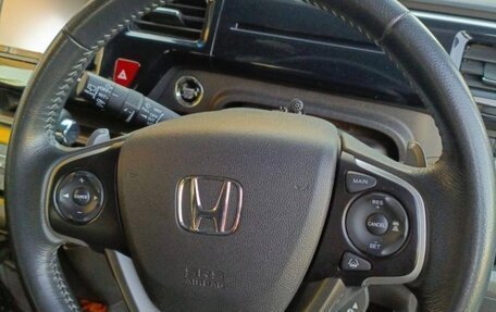 Honda Stepwgn IV, 2016 год, 1 495 000 рублей, 5 фотография