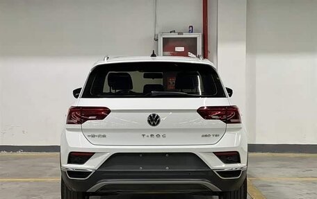 Volkswagen T-Roc I, 2022 год, 1 682 999 рублей, 5 фотография