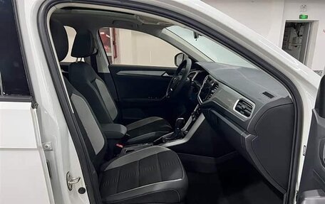 Volkswagen T-Roc I, 2022 год, 1 682 999 рублей, 14 фотография